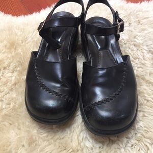 Dansko Maryjane 7.5 Black Chunky Heel